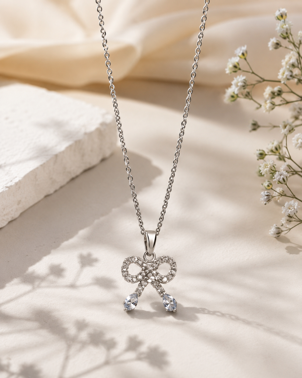 Ribbon Gleam Pendant