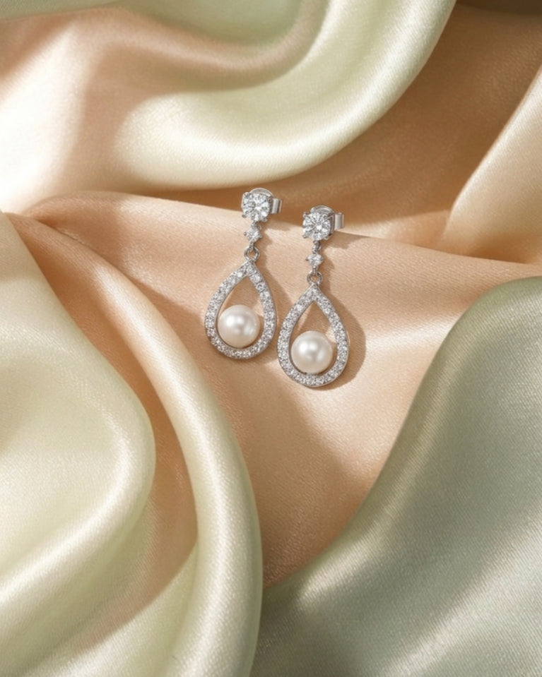 Moon Pearl Earrings